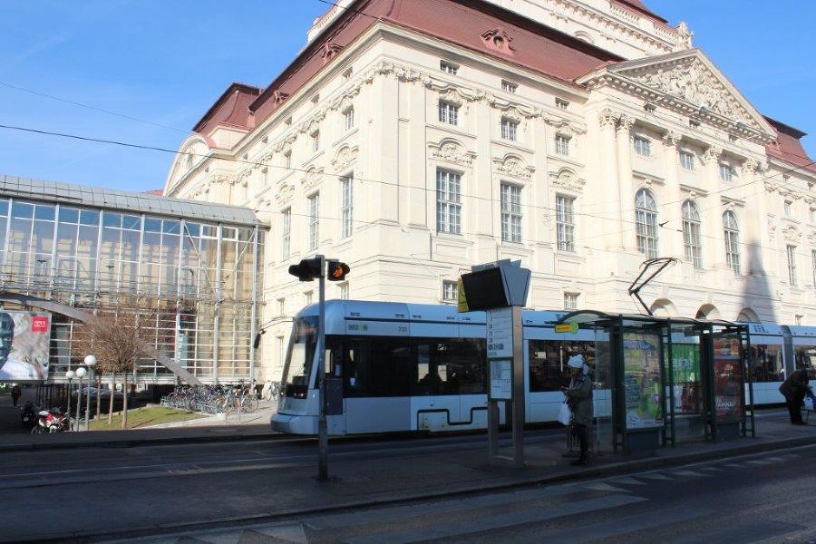 Opernredoute öffentlich erreichbar